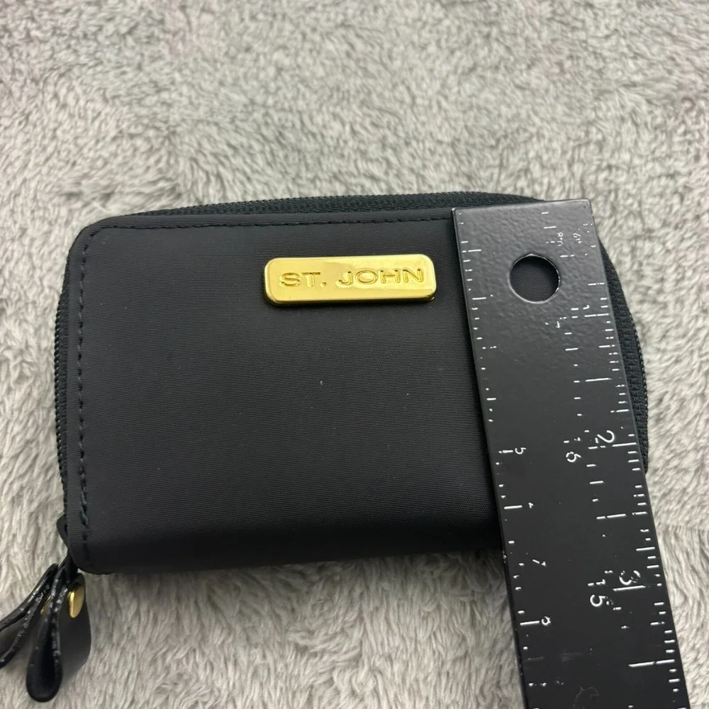 St John Collection Key Finder Ring Coin‎ Purse Holder Black Gold Logo Classic